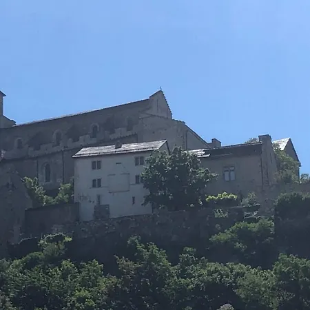 Apartment Splendid Penthouse With Private Terrace & Pkg At The Foot Of The Castles *