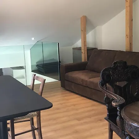 Splendid Penthouse With Private Terrace & Pkg At The Foot Of The Castles דירה סיון